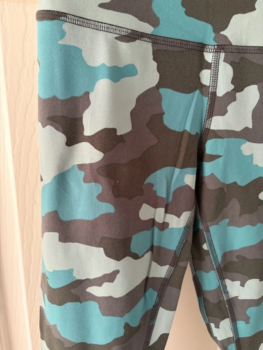Lululemon Align 25” High-Waist Green Camo Leggings‎